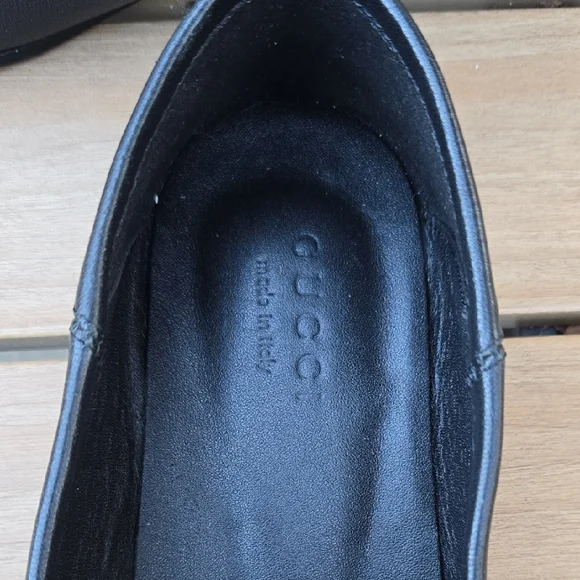 Gucci Black Loafers with Gold Horsebit - Picture 3 of 5